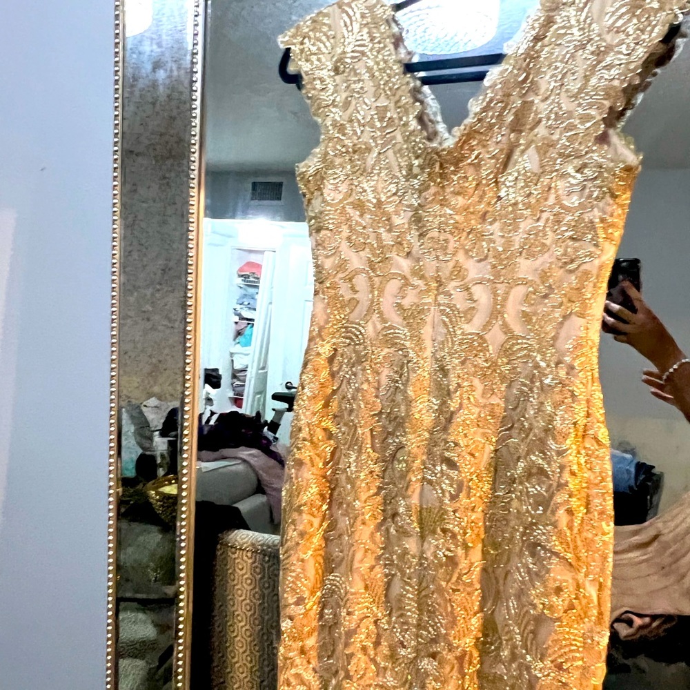 Beautiful mini dress, warm once